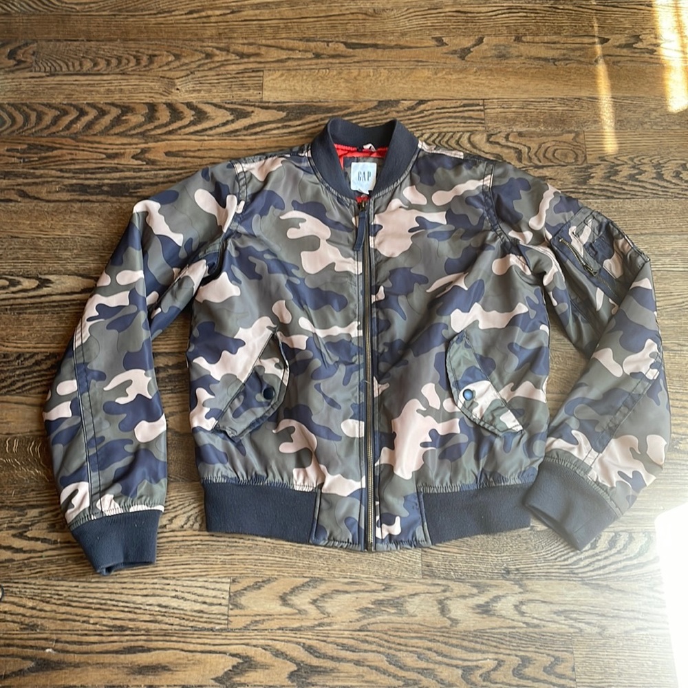 Gap Bomber jacket. Sz XS. Camaflouge. Great Condition